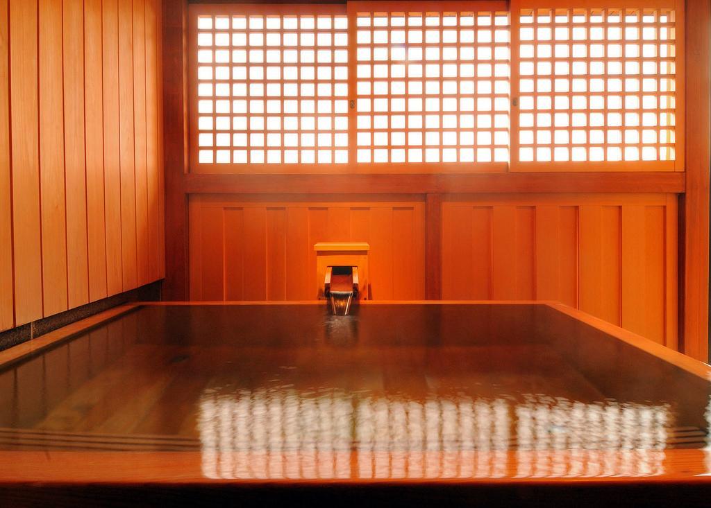 Hakone Tokinoshizuku Hotel Buitenkant foto A traditional Japanese onsen