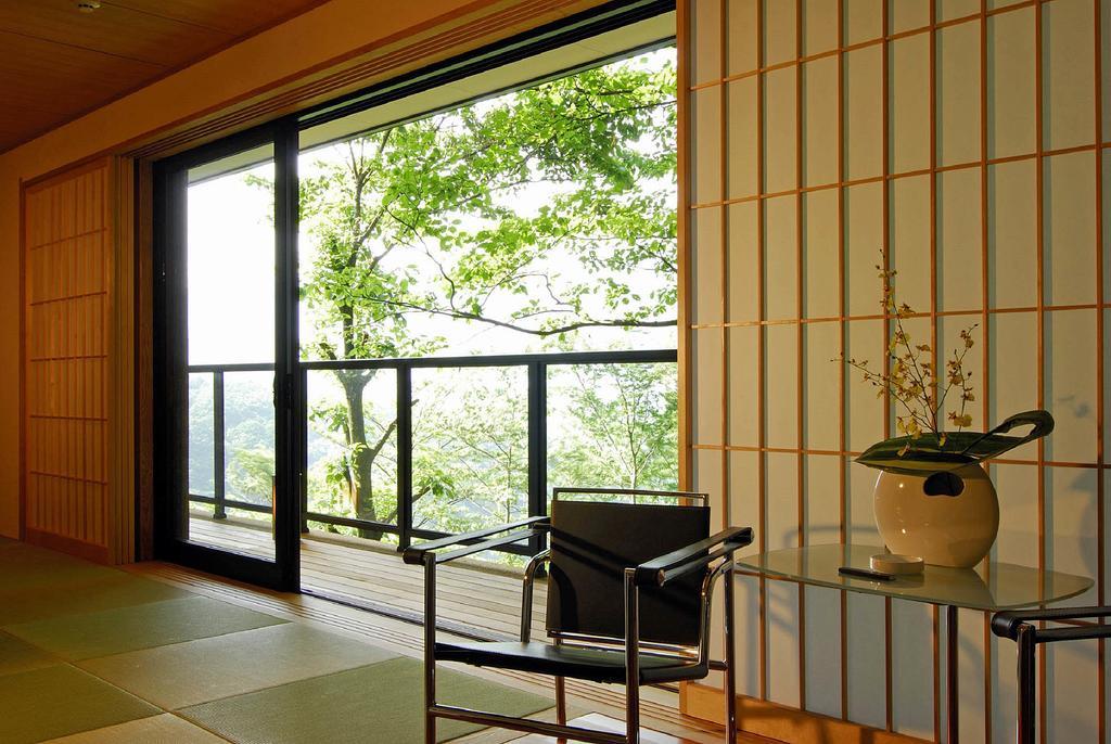 Hakone Tokinoshizuku Hotel Kamer foto A shōji window